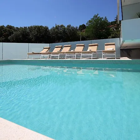 Stylish 100 M From The * Opatija