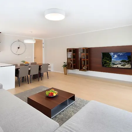 Stylish 100 M From The Opatija